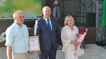 В Вольскt отметили День семьи, любви и верности